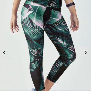 Fabletics Mid-Rise Printer Power-Hold Capri